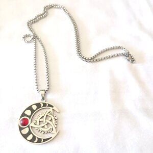 Mystical Moon Witch Knot Stainless Steel Celtic Trinity Knot Pendant Necklace Re